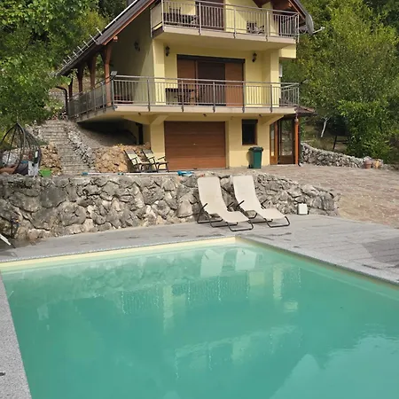 Apartman Raj U Lohovu, ,pool -odmor Nedaleko Od *