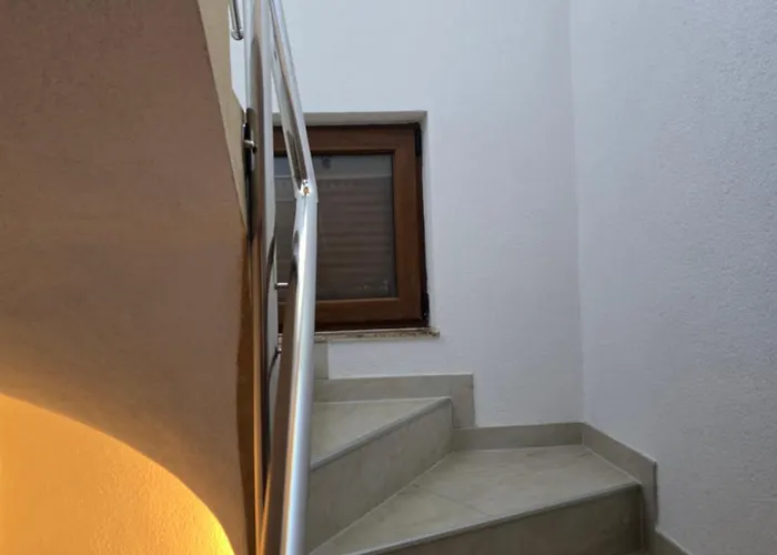 Vikendica Raj U Lohovu